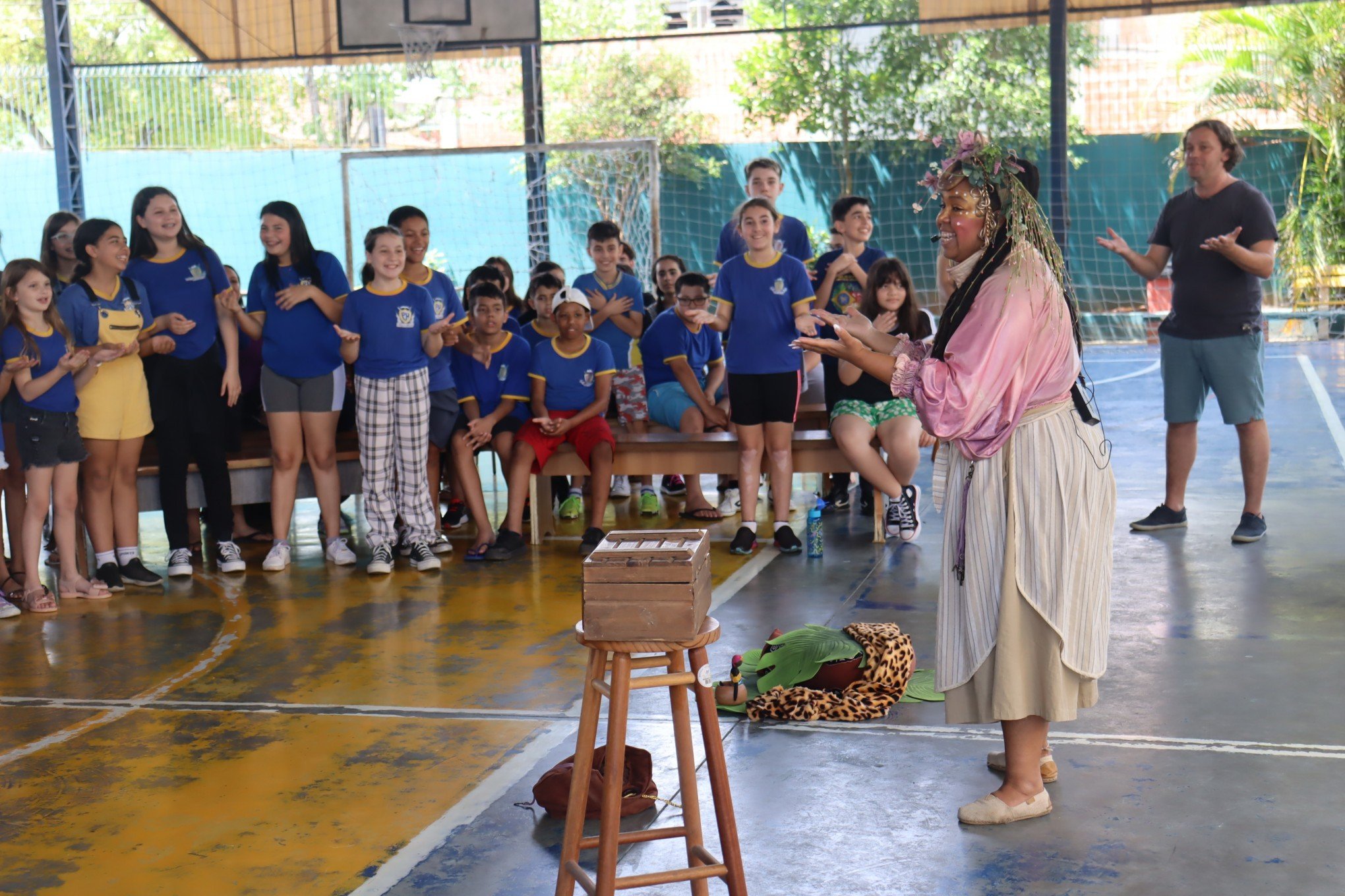 Histórias, encantamento, artistas e estudantes se encontram no Sesc Mais Leitura