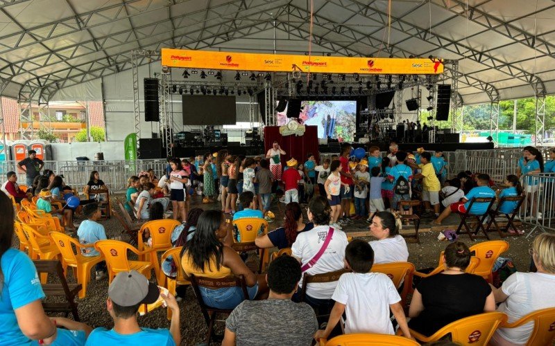 Dia Feliz reuniu mais de 500 crianças e adolescentes na São Leopoldo Fest