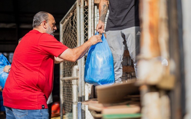 Centro de Distribuição de Doações passam a realizar a entrega de cestas básicas e roupas a partir desta segunda-feira (4)