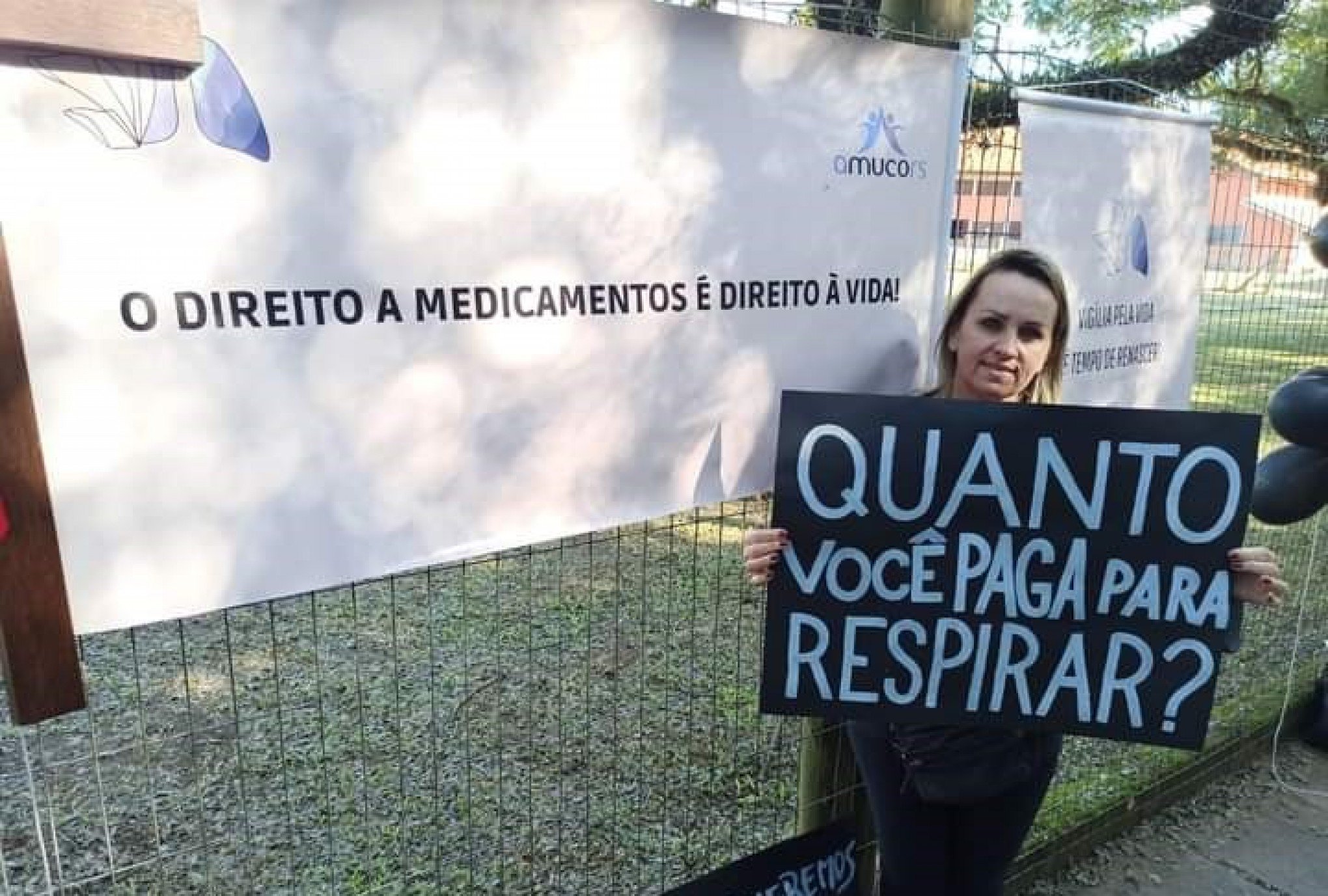 Falta de medicamento para a doença do beijo salgado preocupa pacientes no RS; entenda o caso