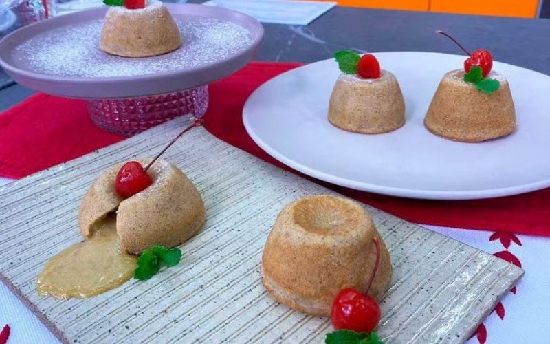 Aprenda a fazer o Petiti gateau de doce de banana da Ana Maria Braga | abc+