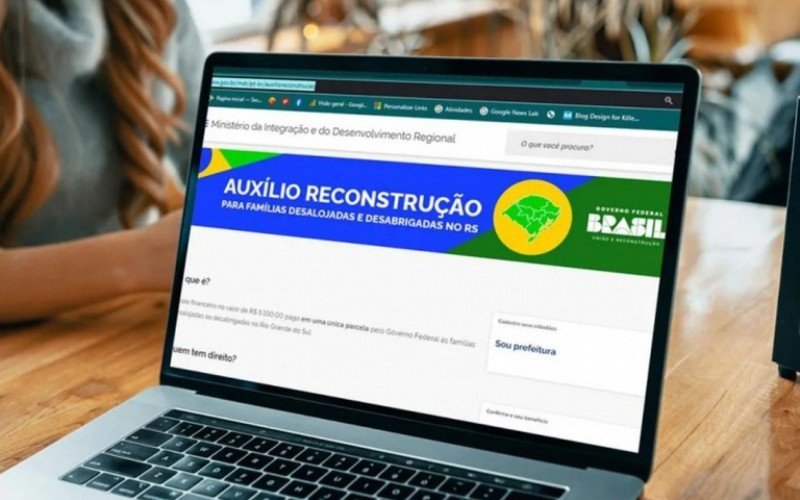 Moradores podem solicitar revisão do Auxílio Reconstrução junto às prefeituras | abc+