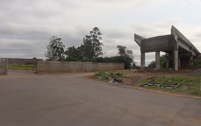 Obras do Viaduto Carlos Rivaci Sperotto estão em fase de execução de projetos