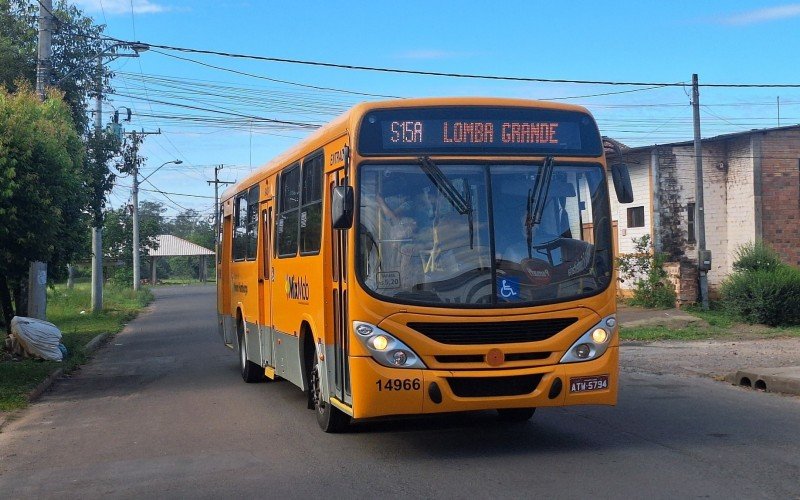 Ônibus da linha Lomba Grande foi o primeiro a ser assaltado e ocorrência deixa passageiros do bairro apreensivos | abc+