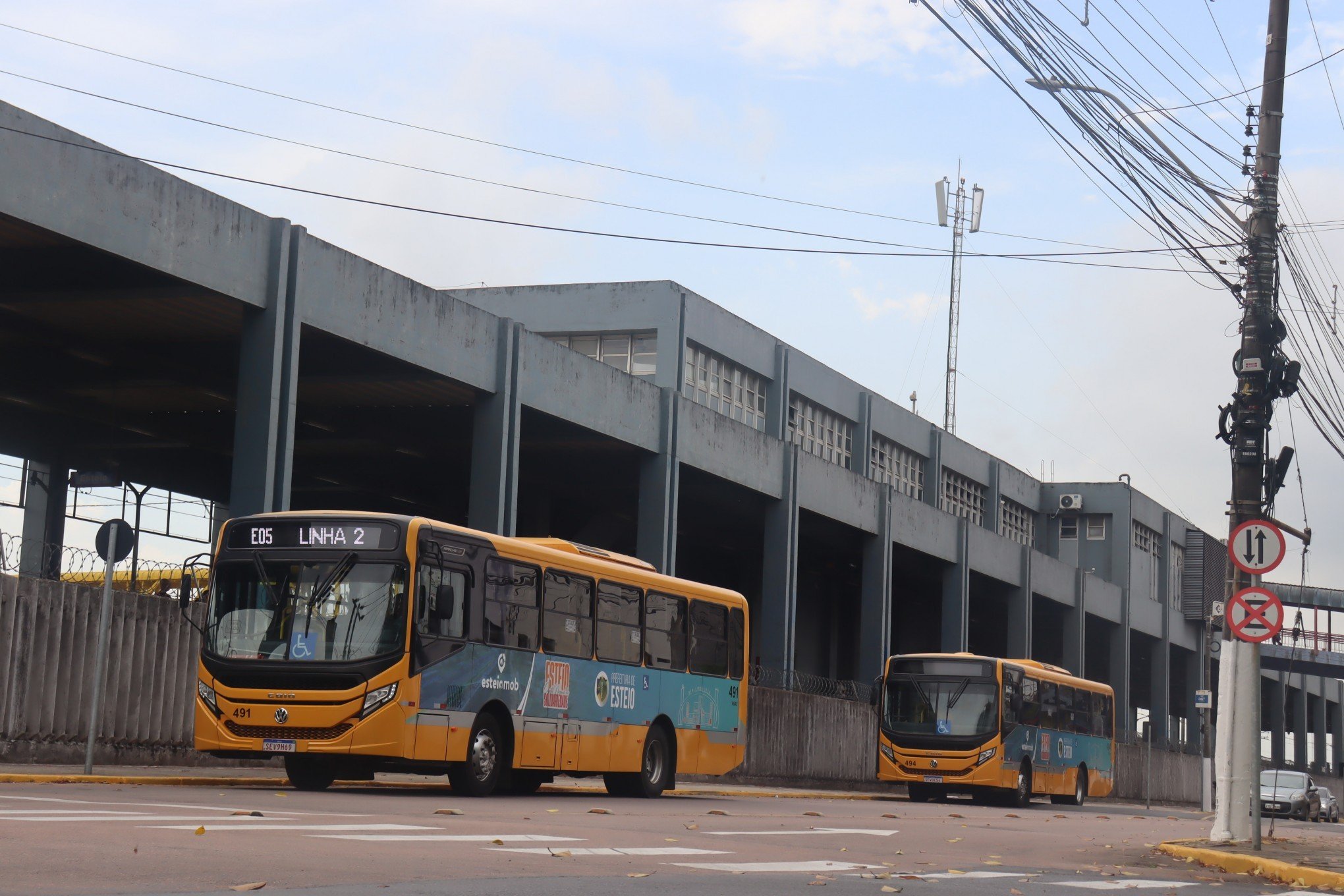 Ônibus voltam a circular em Esteio após pouco mais de dez horas de paralisação
