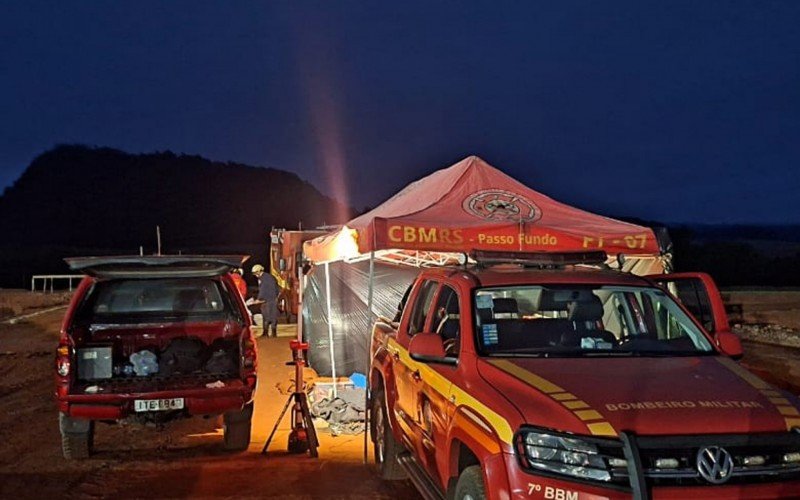 Corpo de Bombeiros fez o resgate dos corpos das vítimas de desmoronamento de fundação de silo | abc+