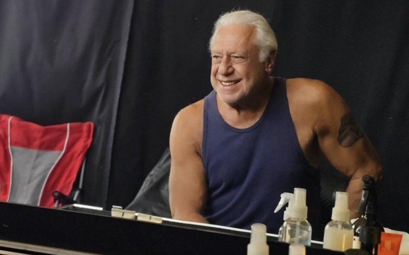 Antônio Fagundes está em cartaz com a peça Dois de Nós | abc+
