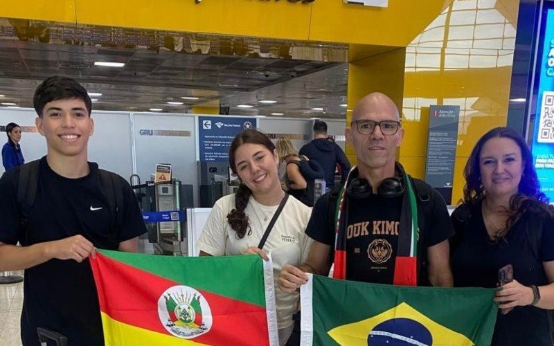 Lucas, Júlia, Henrique e Thaty embarcaram para Abu Dhabi de São Paulo | abc+