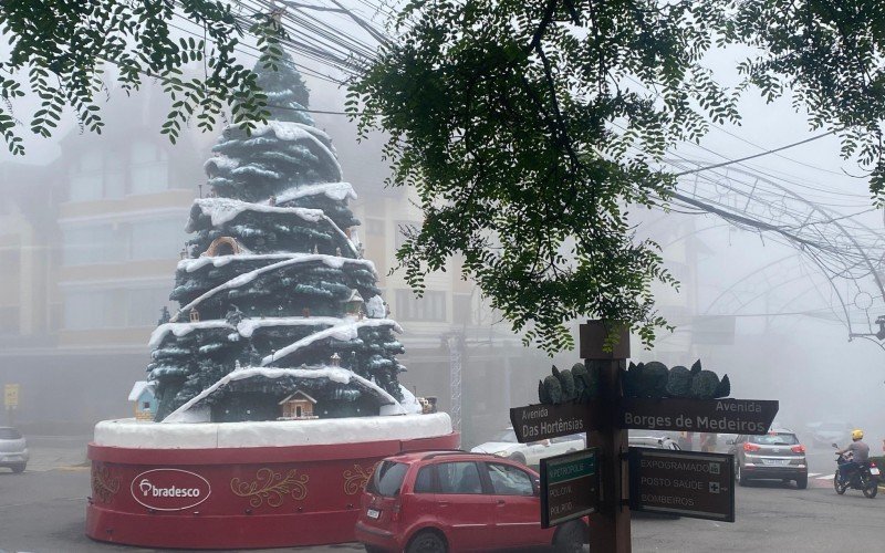 Centro de Gramado em dia de chuva