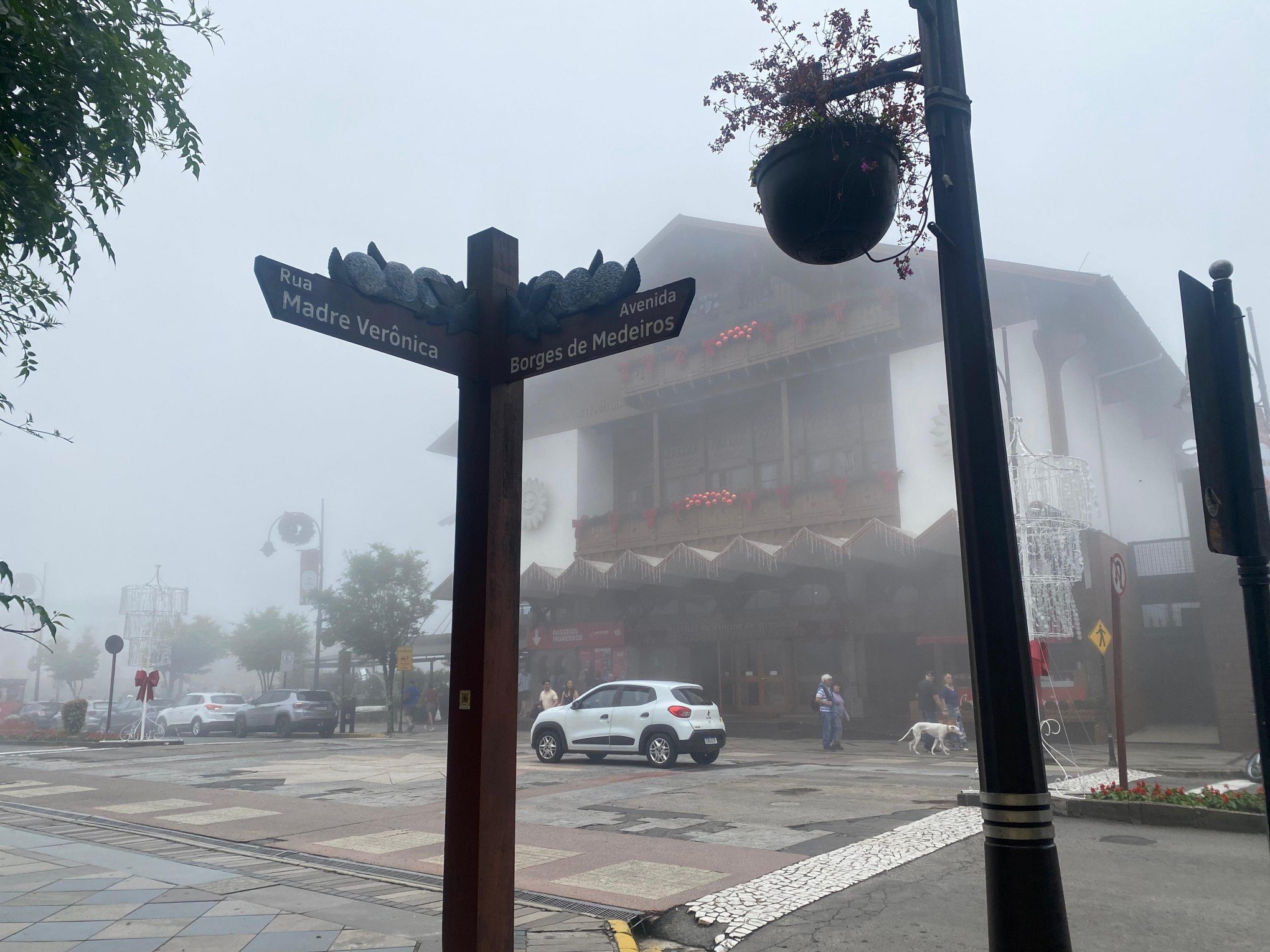 Palácio dos Festivais recebe reforma para retomar exibição de filmes em Gramado; confira nova previsão de reabertura