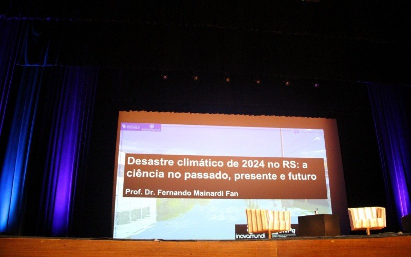 Fernando Mainardi Fan palestrou sobre o passado, presente e futuro dos desastres climáticos