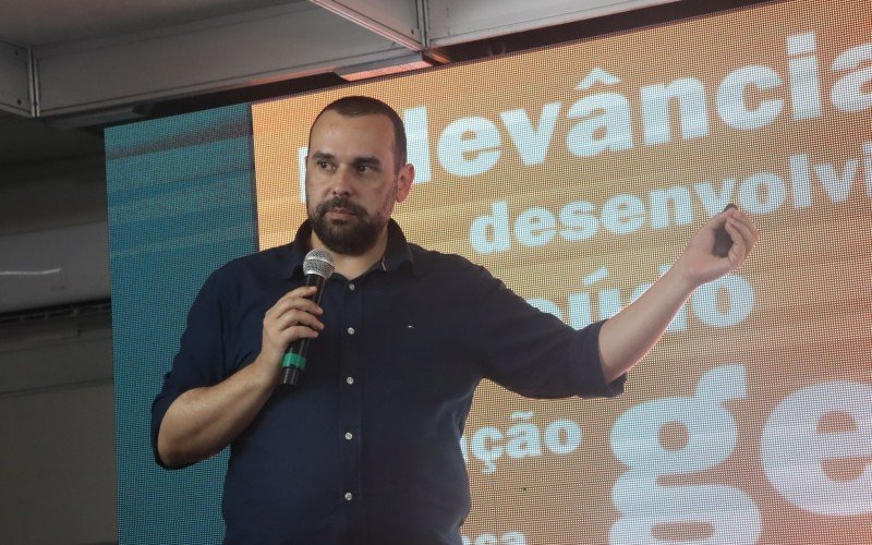 Igor Müller resumiu a história do Grupo Sinos e citou as estratégias utilizadas para a transformação digital