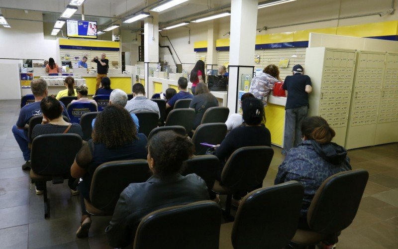 Parceria entre Serasa e Correios oferece atendimento em 3 agências na cidade até final do mês