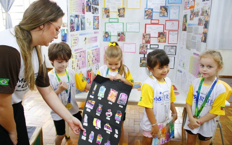 Alunos criaram a maleta com ideias para ter momentos de calma  | abc+