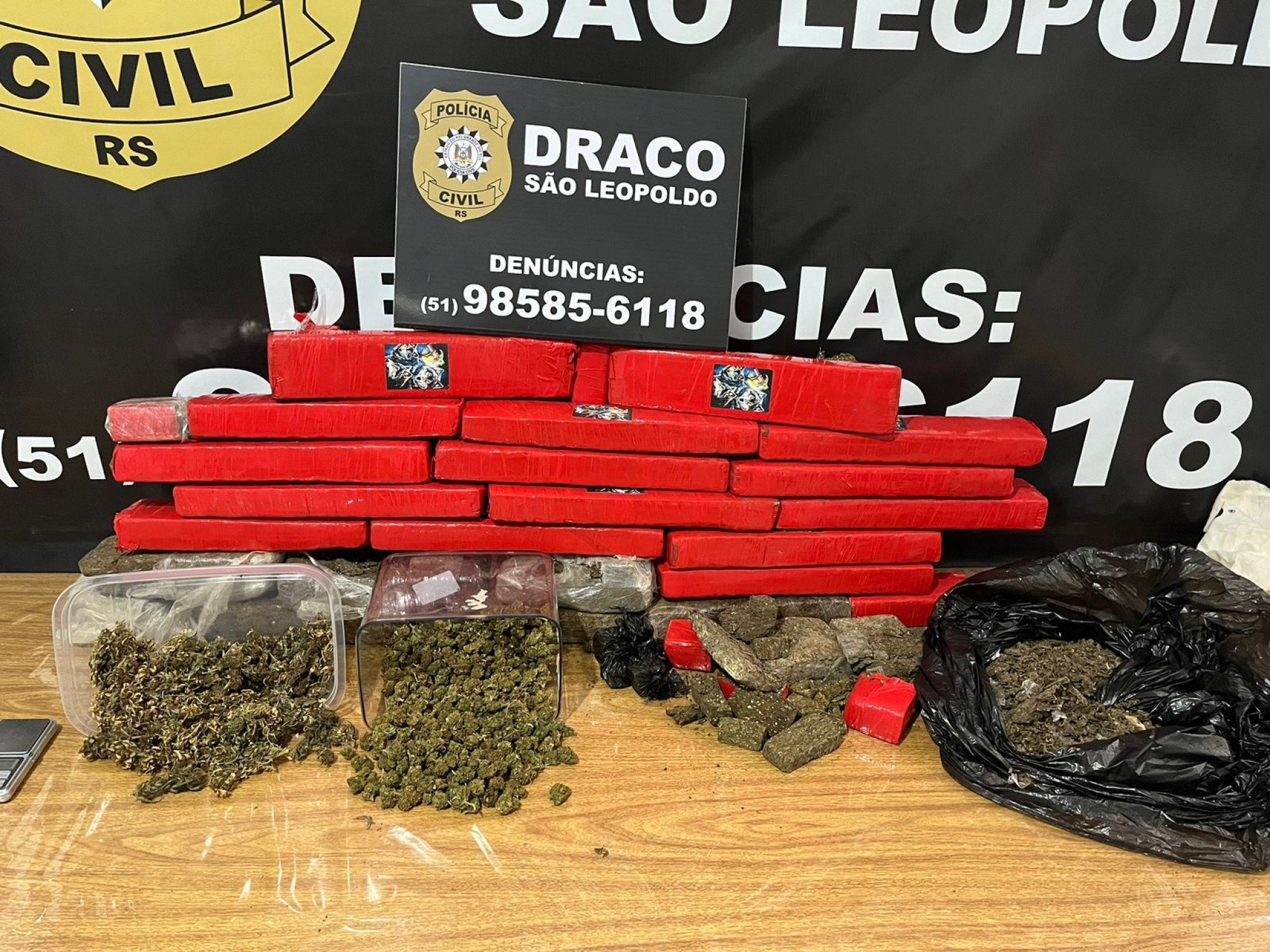 Maconha tipo camarão é encontrada pronta para ser vendida no Vale do Sinos