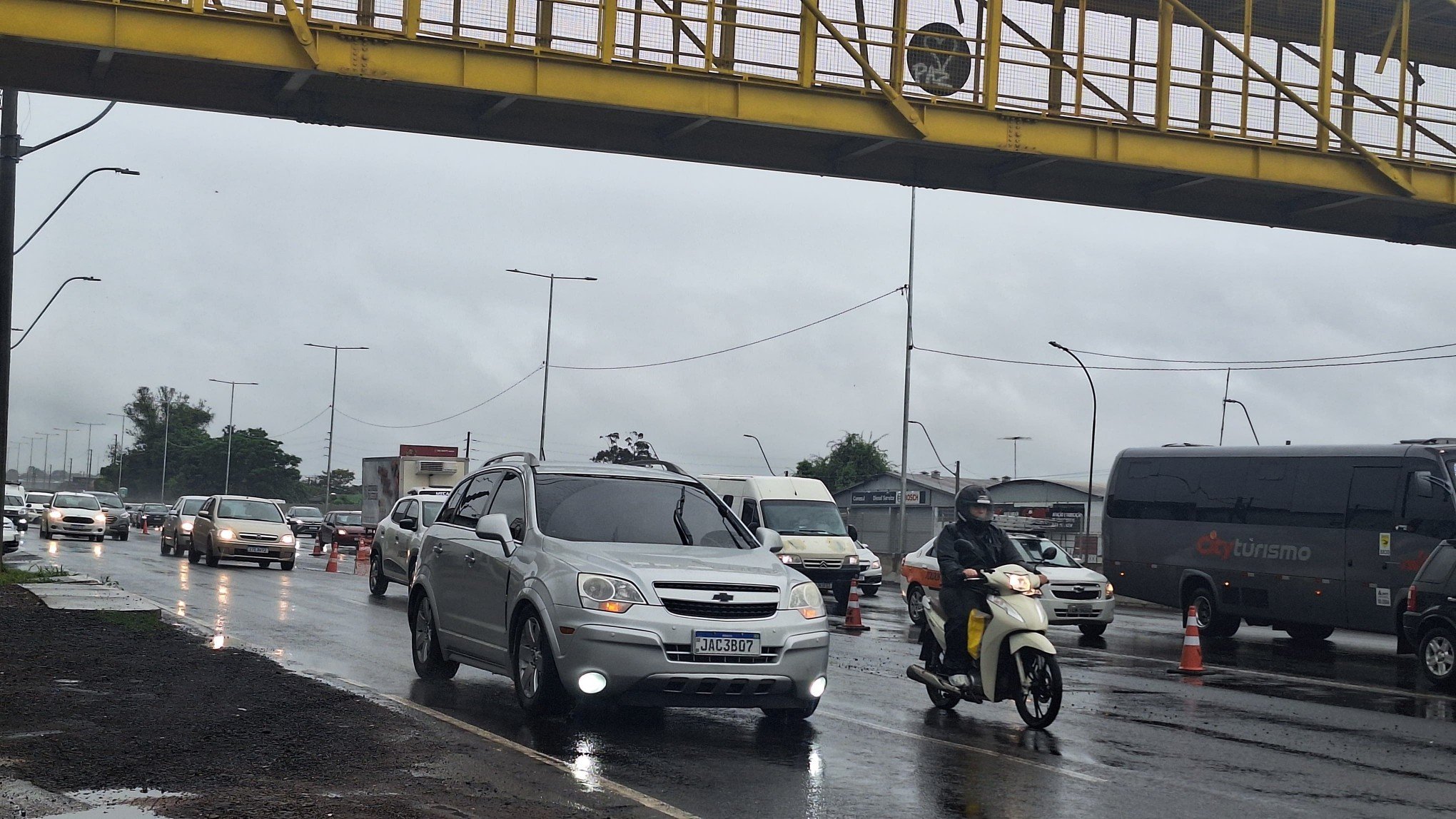 BR-116: Manhã de sexta-feira começa com congestionamento no Vale do Sinos; veja alternativas