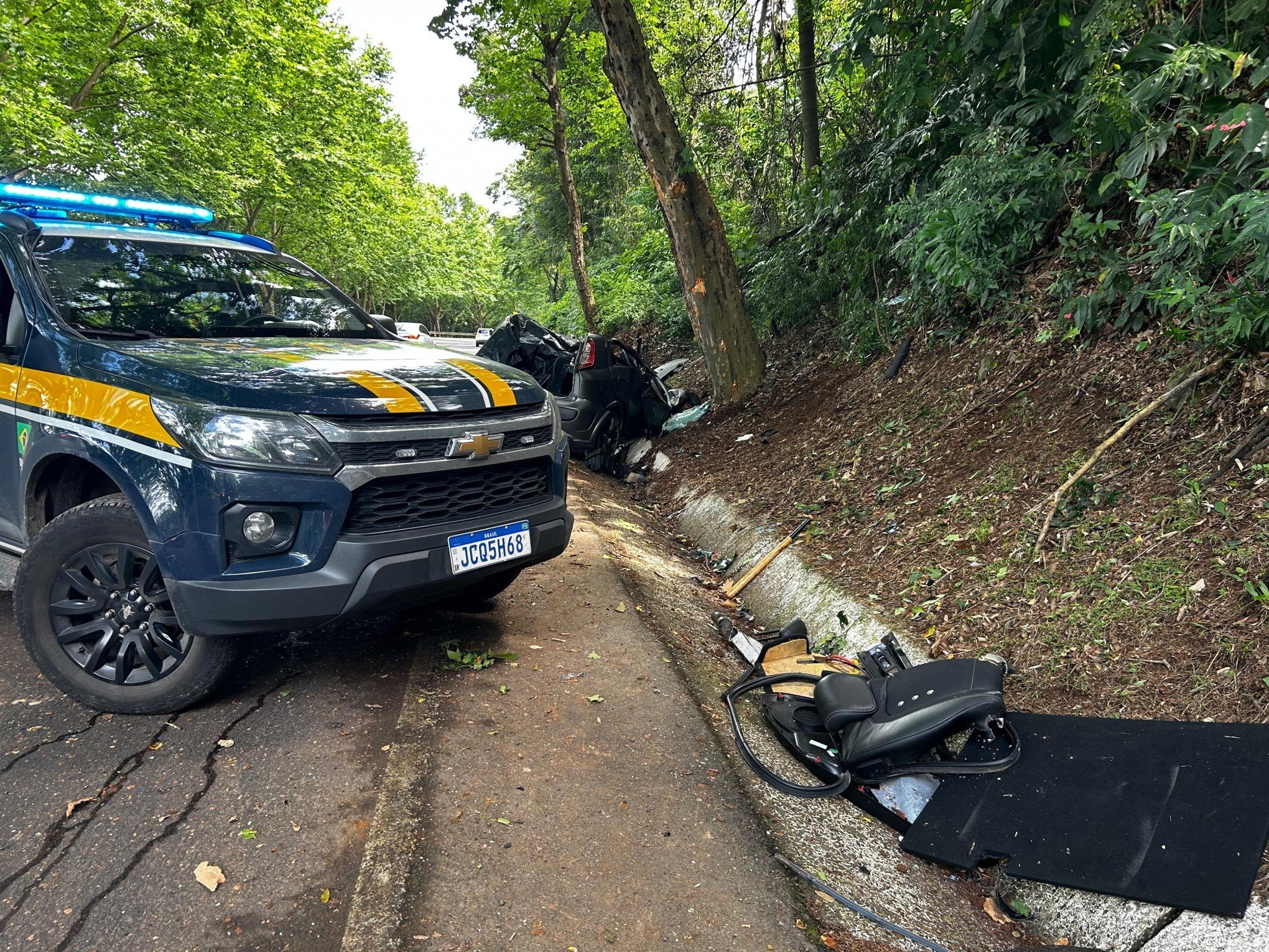 BR-116: Passageira não resiste a graves ferimentos e morre; motorista é velado neste domingo