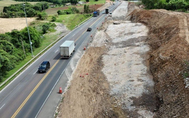 Detonações interrompem o tráfego na BR-386 | abc+