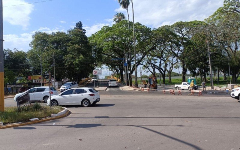 Ponte 25 de Julho é liberada após obras de recapeamento asfáltico no local