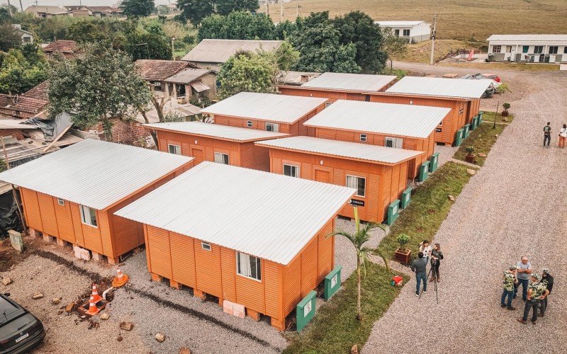 Recurso arrecadado por empresários tem até o fim do ano para ser aplicado na construção de 30 casas para moradores de Novo Hamburgo que perderam tudo na enchente de maio | abc+