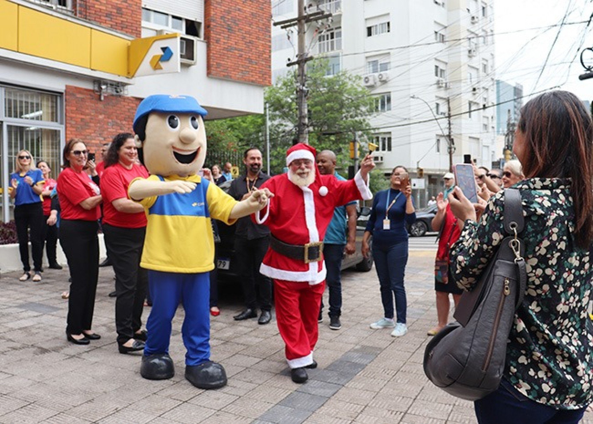 Campanha Papai Noel dos Correios inicia em todo o RS; saiba como participar