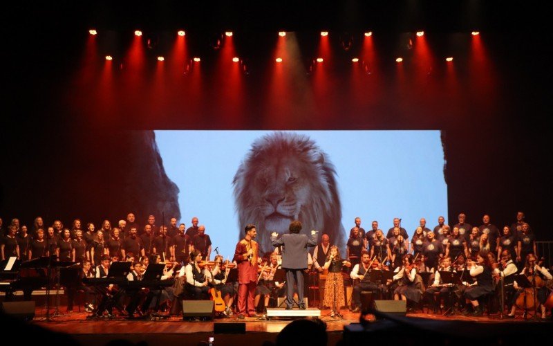 Apresentações encantaram o público no Teatro Feevale | abc+