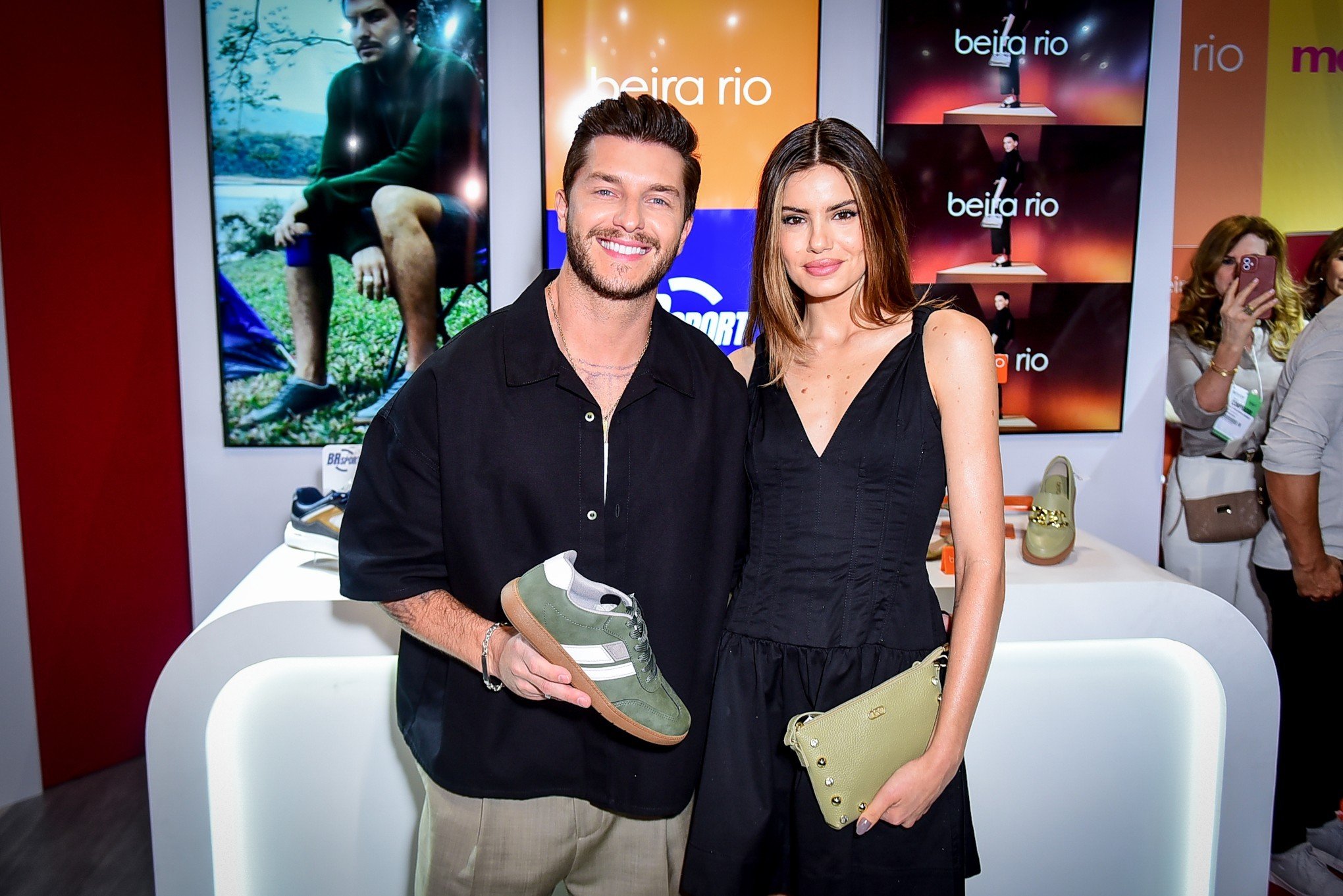 BFSHOW: Feira registra muitos negócios e conta com a presença de celebridades; veja em imagens