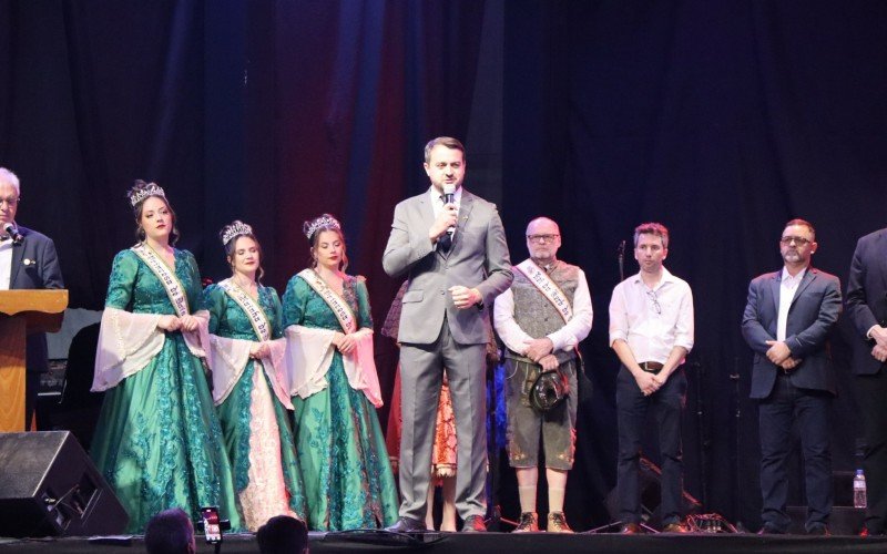 Abertura do Natal dos Anjos de Dois Irmãos