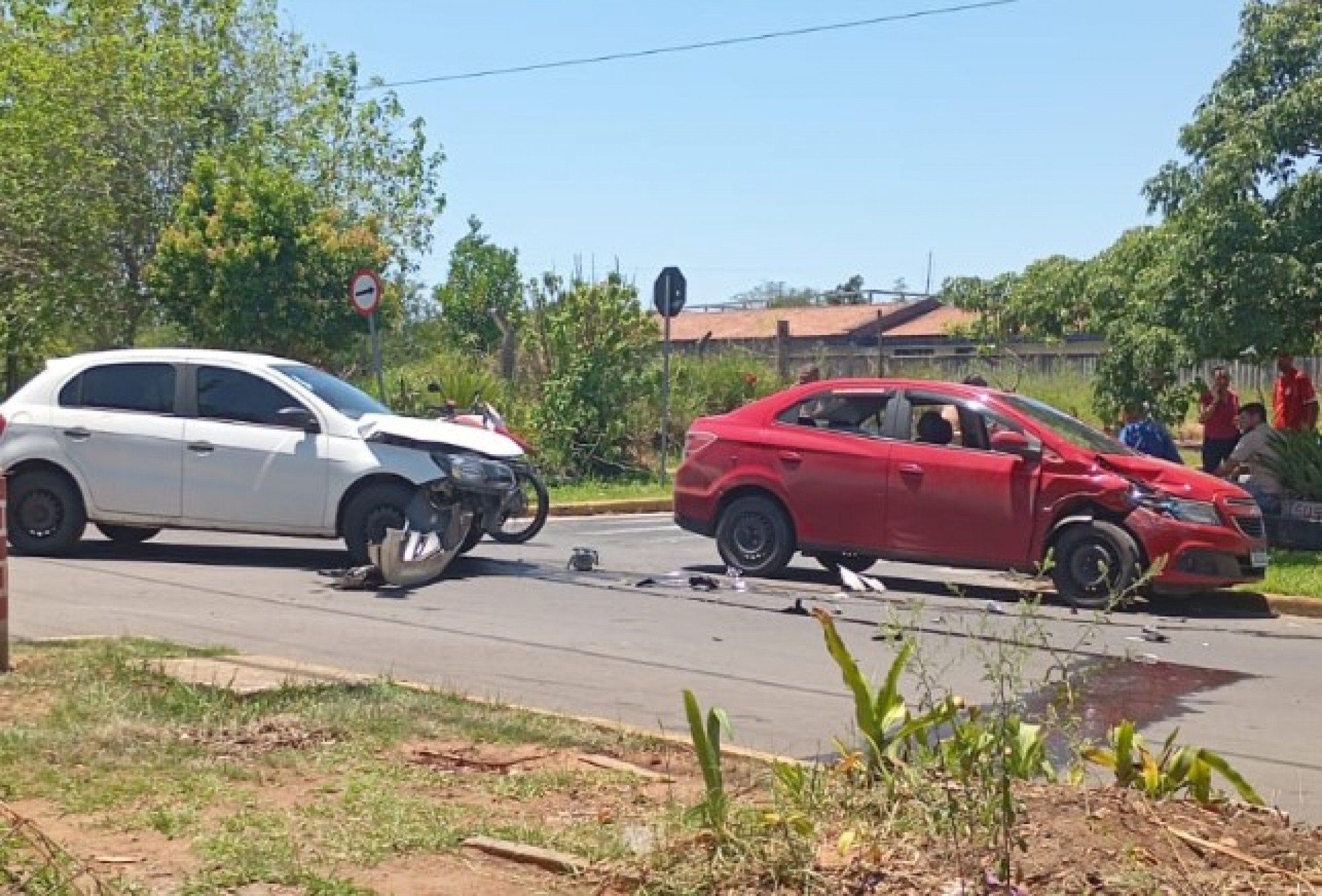 Cruzamento registra dois acidentes, em apenas dez minutos, em Canoas