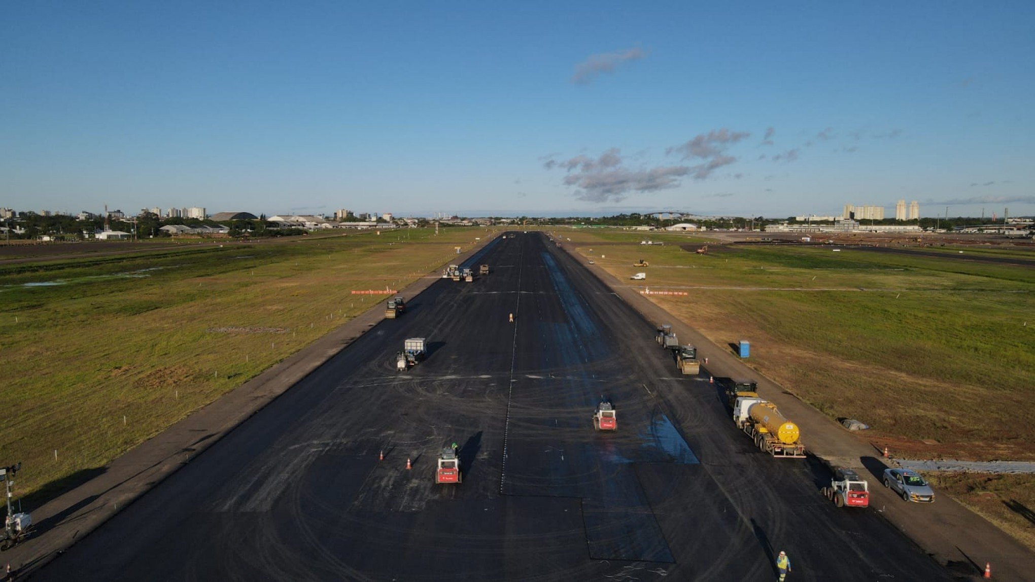 AEROPORTO: Recuperação da pista avança e primeiro voo internacional tem data confirmada no Salgado Filho