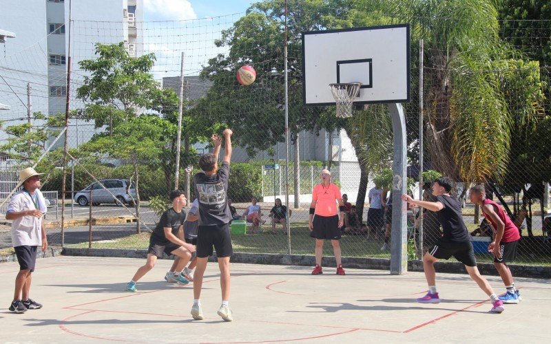 Partidas aconteceram na quadra da Praça do Foguete, em Novo Hamburgo