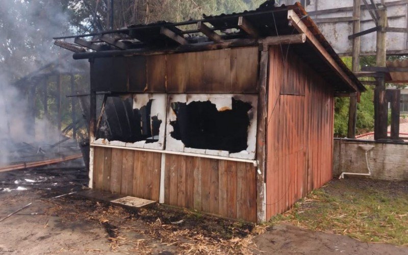 Casa do autor de ataque no STF pega fogo em Santa Catarina | abc+