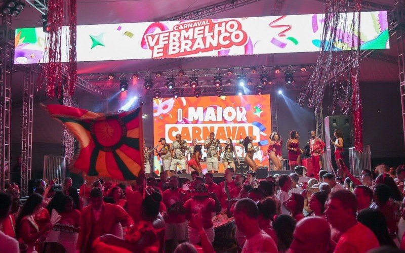 Vermelho e Branco é um baile de carnaval já tradicional em Novo Hamburgo | abc+