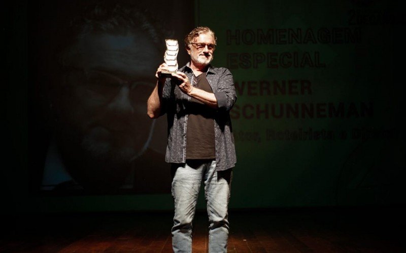 Ator Werner Schünemann é homenageado no 2º Fecic