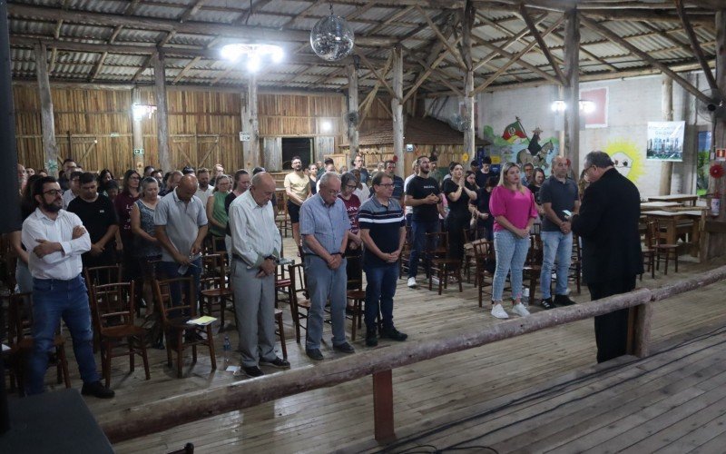 Padre Júlio realizou uma bênção ecumênica