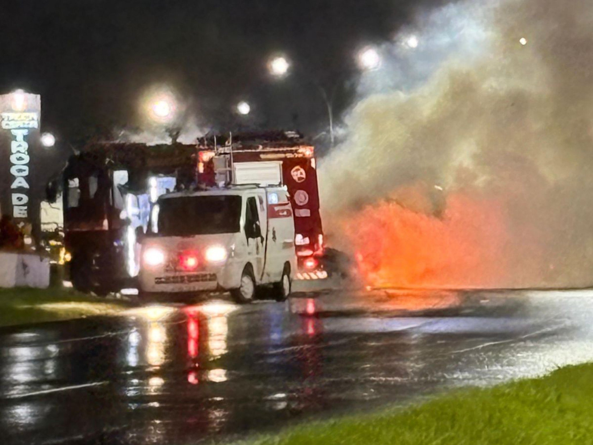 Carro pegou fogo na rodovia após atropelar cavalo | abc+