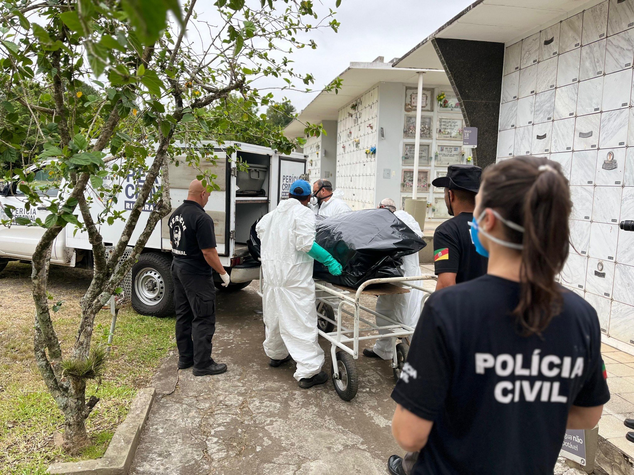 Corpo de idoso que morreu em casa geriátrica de Canoas é exumado; áudios revelaram maus-tratos e tortura