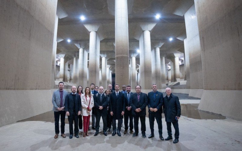 Issur e Gustavo na comitiva gaúcha que visitou a Catedral Substerrânea nesta quarta-feira | abc+