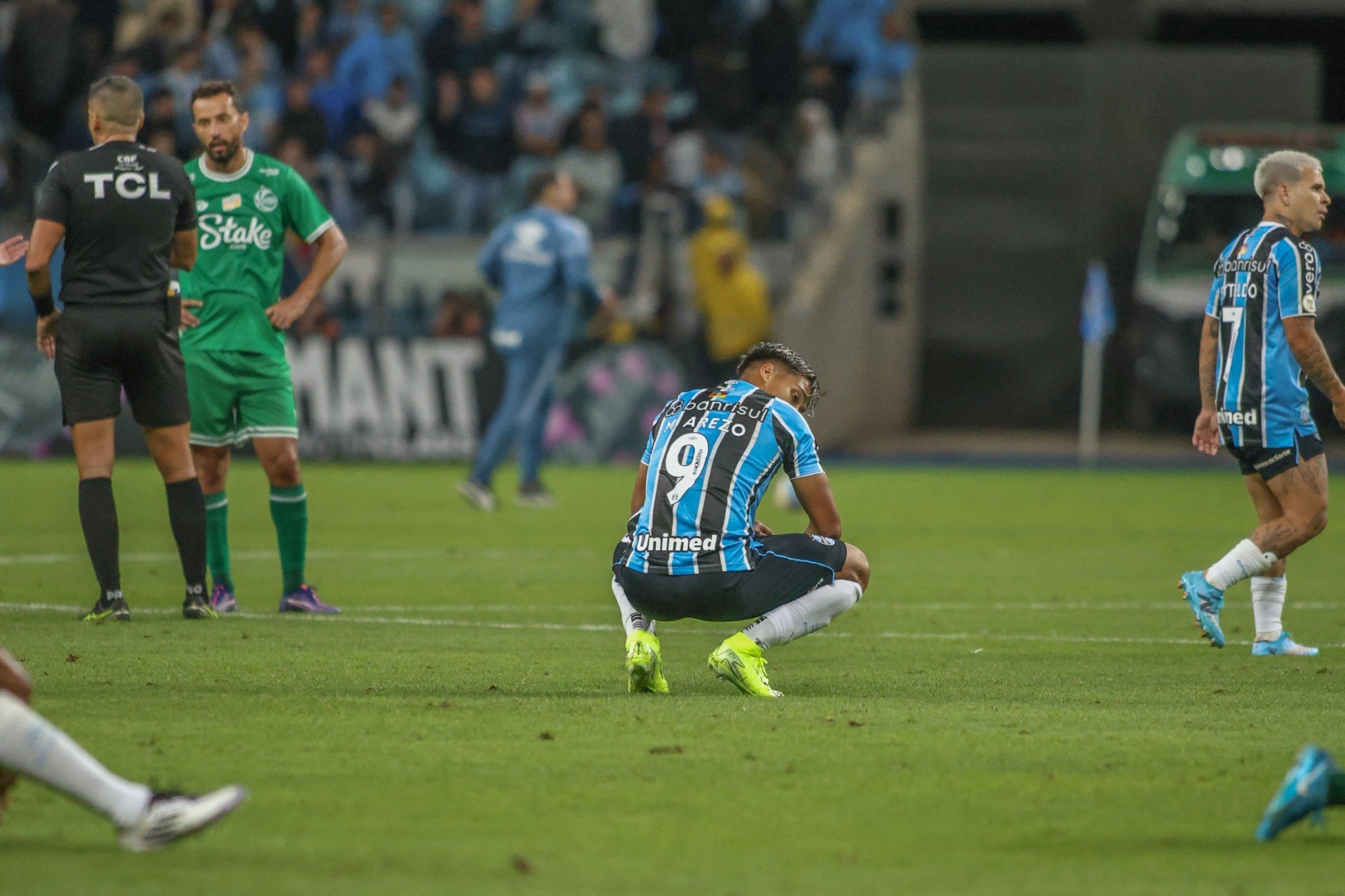 Grêmio empata no fim com o Juventude e evita vexame na Arena