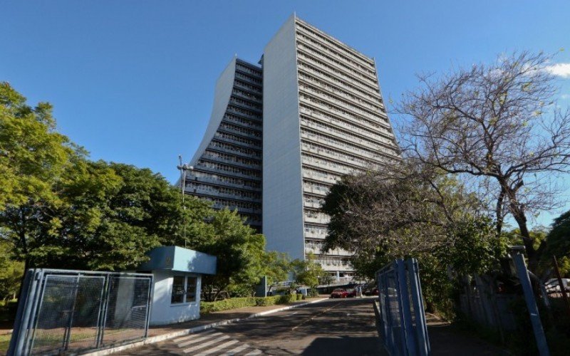 Centro Administrativo Fernando Ferrari do Rio Grande do Sul | abc+