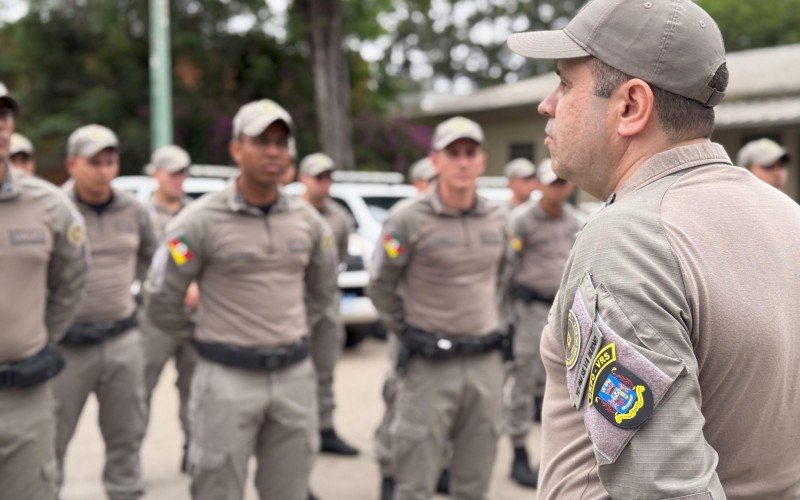 Novos PMs foram recepcionados pelo comandante do 25º BPM, o tenente-coronel Marcelo da Silva Bueno 