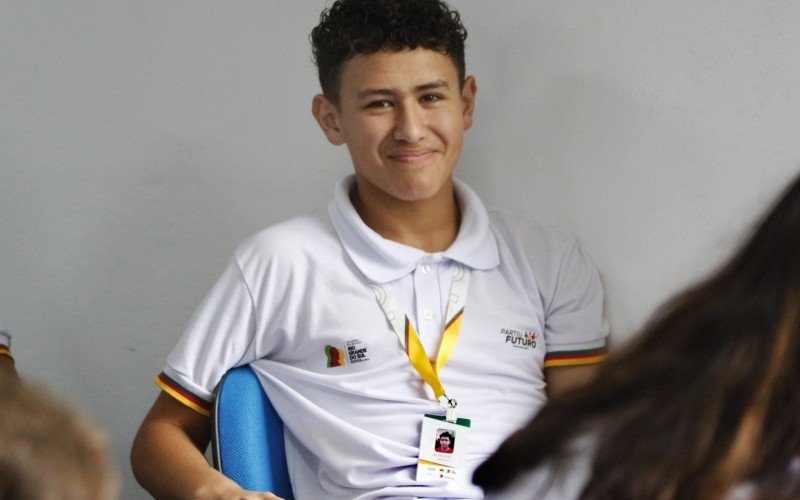 O estudante Victor Gabriel Silva Silva acredita que o programa é uma oportunidade depois do desastre climático de maio