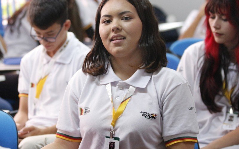 Participar do programa permite a estudante Nataly Silva fazer planos para o futuro