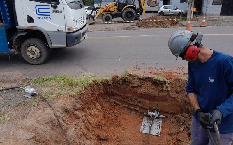 Estância Velha é a primeira cidade a receber nova técnica permite novas ligações de água sem danificar pavimentos