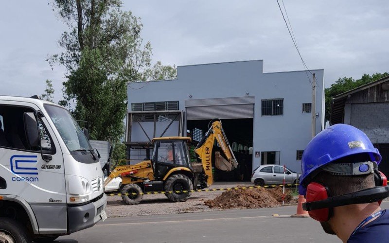 Estância Velha é a primeira cidade a receber nova técnica permite novas ligações de água sem danificar pavimentos; entenda
