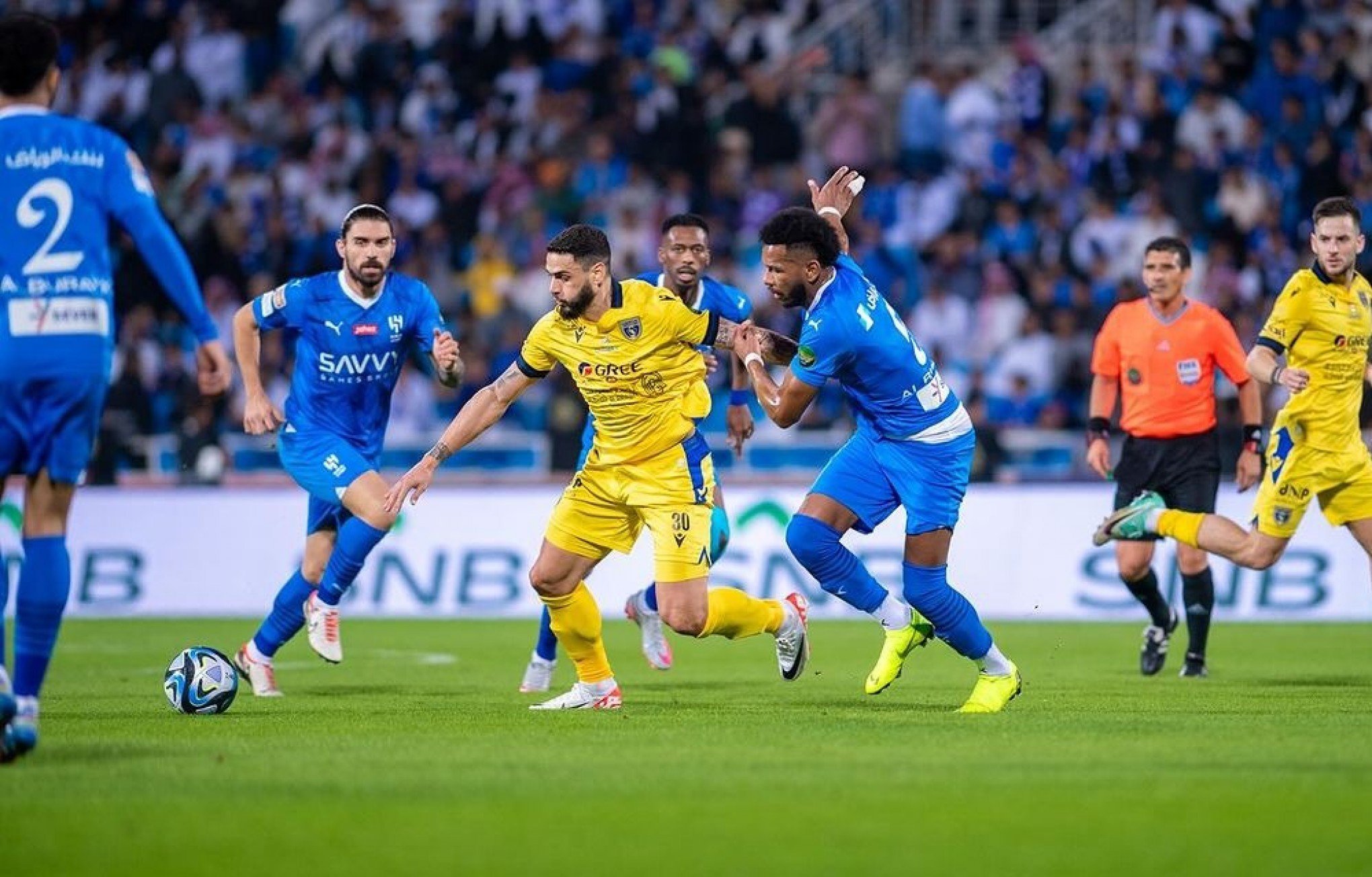 Quem é o centroavante de clube da Arábia Saudita que o Grêmio disputa com gigante do Brasileirão