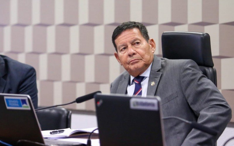 Senador falou sobre tentativa de golpe no podcast Bom Dia, Mourão | abc+