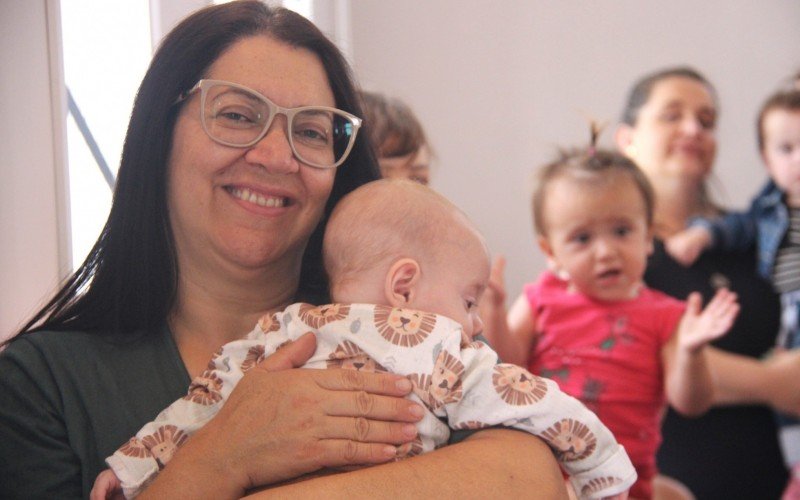 Famílias celebram 20 anos da UTI Neonatal do Hospital Regina. | abc+