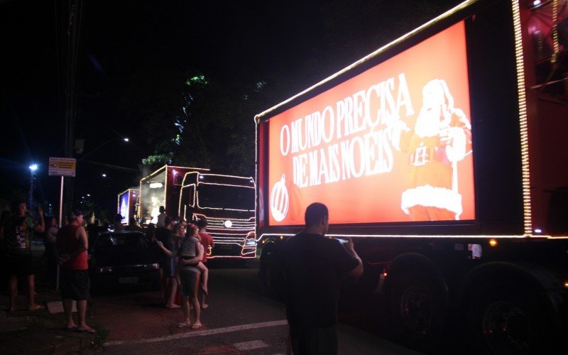 Caravana reuniu muitos espectadores, principalmente em sua partida no bairro Rincão