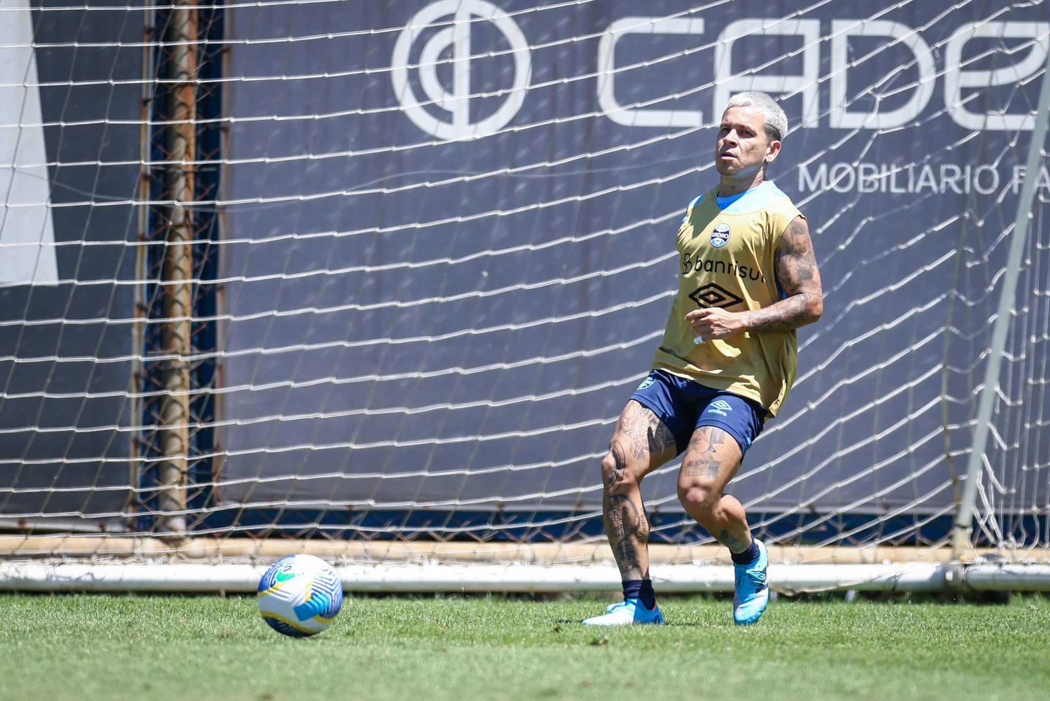 Santos sobre negociação com o Grêmio por Soteldo: "Não houve procura"